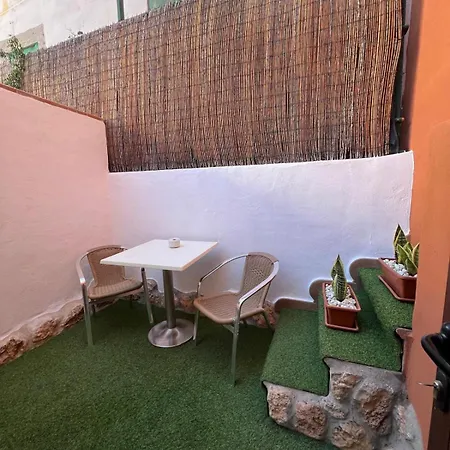 El Pequeno Refugio - C *